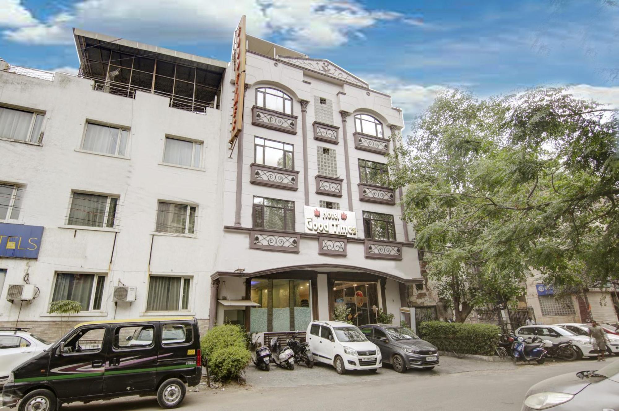 Hotel Good Times Near Ganga Ram Hospital And Karol Bagh Metro Delhi  Exterior foto