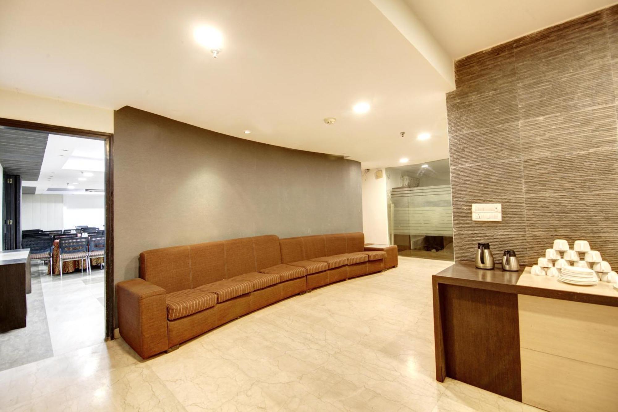 Hotel Good Times Near Ganga Ram Hospital And Karol Bagh Metro Delhi  Exterior foto